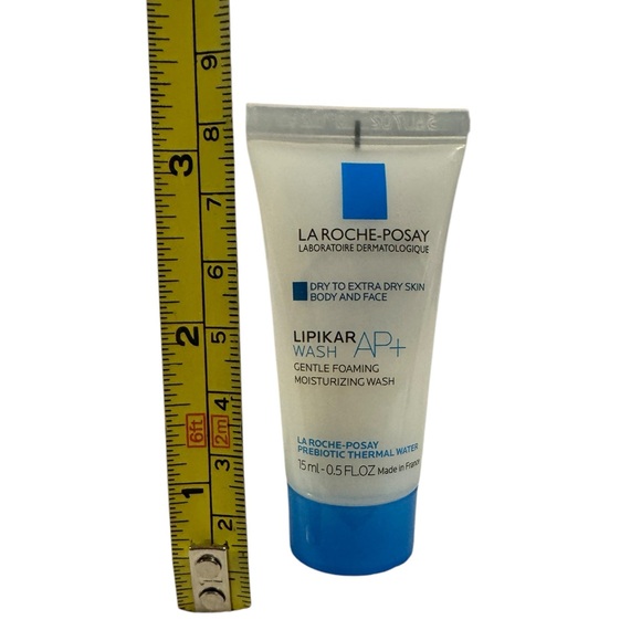 La Roche-Posay Lipikar Wash AP + Gentle Foaming Moisturizing Wash 0.5 fl oz - Picture 5 of 5